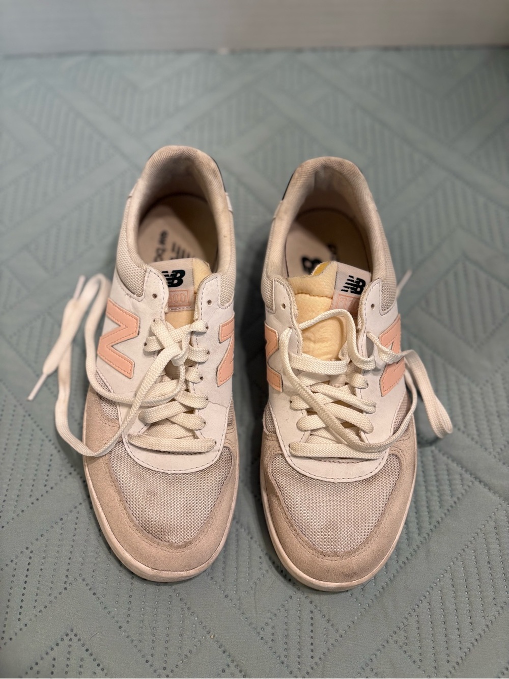 New Balance ct300 v3 Court Line Sneakers Size 9 Women/ 7.5 Men White Pink Green